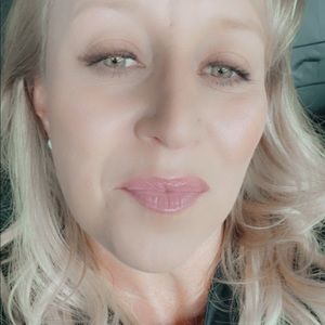 Meet your Posher, Shawna